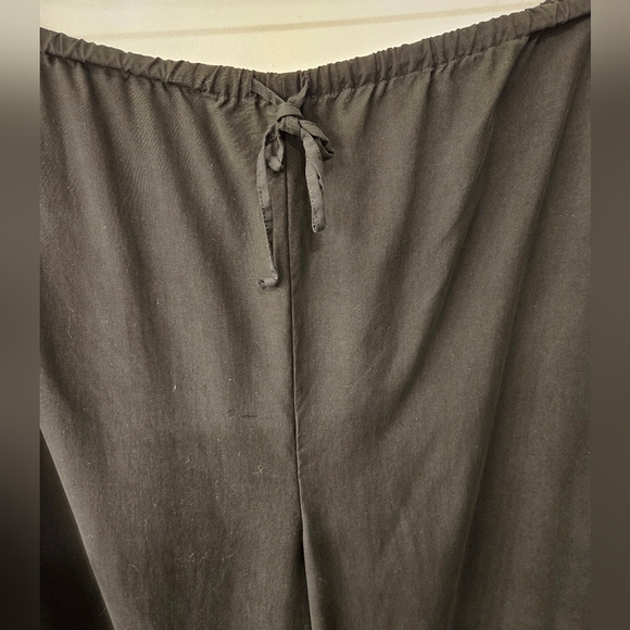 NWT - Josephine Chaus Sport Black Mid-Weight Silk Gaucho Pants - Size XL - Picture 3 of 6